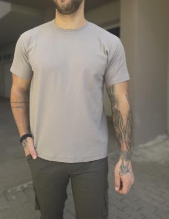 Ανδρική κοντομάνικη μπλούζα της εταιρείας Origin. Διαθέτει ανάγλυφο ύφασμα.Κανονική ΕφαρμογήΣτρογγυλή λαιμόκοψηΣύνθεση: 100% cott.Το μοντέλο έχει ύψος 1.85 και 95 κιλά. Φοράει μέγεθος L