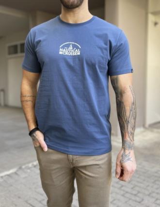 Ανδρικήκοντομάνικη μπλούζα με τύπωμα στο στήθος, ελληνικής κατασκευής. Διαθέτει στοργγυλή λαιμόκοψη.Άνετη εφαρμογήΔιαθέτει ελαστικότητα στο ύφασμά τηςΣύνθεση : 100% cottonΤο μοντέλο έχει ύψος 1.85 και 95 κιλά. Φοράει μέγεθος L