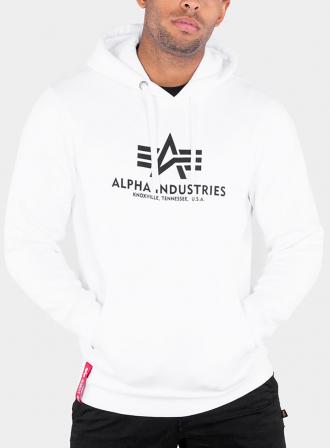Ανέδειξε τα street style outftis σου με αυτό το ζεστό hoodie από την Alpha Industries που θα χαρίσει κορυφαία άνεση. Διαθέτει κουκούλα με ρυθμιζόμενο κορδόνι για μεγαλύτερη κάλυψη, καθώς και ριμπ μανσέτες και τελείωμα για καλύτερη εφαρμογή.   Πληροφορίες • Σύνθεση: 80% βαμβάκι / 20% πολυεστέρας • Κανονική εφαρμογή • Μπροστινή τσέπη καγκουρό • Ριμπ μανσέτες και τελείωμα • Κουκούλα με ρυθμιζόμενο κορδόνι   Extra Λεπτομέρειες • Τύπωμα Alpha Industries στο στήθος • Χρώμα: Λευκό  
