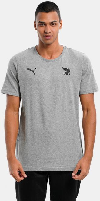 Αυτό το ανδρικό T-Shirt από την Puma είναι ένα T-Shirt που δεν γίνεται να λείπει απο την γκαρνταρόμπα σου. Ανέδειξε το casual style σου με αυτή την επιλογή και υποστήριξε την ομάδα που αγαπας, τον ΟΦΗ!. Διαθέτει στρογγυλή λαιμόκοψη και ειναι κατασκευασμένο απο ανακυκλωμένα υλικά.   Πληροφορίες • Σύνθεση: 100% πολυεστέρας • Κανονική εφαρμογή • Στρογγυλή λαιμόκοψη                       Extra Λεπτομέρειες • Λογότυπο Puma μπροστά • Χρώμα: Γκρι