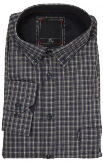 Με γνώμονα την κάθε προσεγμένη εμφάνιση που θες να κάνεις,η Leo Collection δημιούργησε για σένα ένα πουκάμισο,επιλέγοντας μέσα από μια αστείρευτη γκάμα εξαιρετικών υφασμάτων.Παίξε με τους χρωματικούς συνδυασμούς εναλλάσσοντας τα παντελόνια που έχεις στην γκαρνταρόμπα σου,ανάλογα την περίσταση αλλά και το κύρος που θέλεις να προσδώσεις στην εκάστοτε εμφάνιση σου.Το ιδιαίτερο ντεσέν του συγκεκριμένου οδηγού αναδεικνύεται από την αντίθεση του επιπλέον μονόχρωμου βαμβακερού υφάσματος στην μανσέτα και το εσωτερικό ποδαράκι του λαιμού.Ταίριαξε το με το αγαπημένο σου τζιν η καπαρτινέ παντελόνι,φορώντας το ριχτό και έξω από το παντελόνι σου για ένα άνετο και ξεχωριστό καθημερινό ντύσιμο,ενώ ο συνδυασμός με ένα παντελόνι τύπου chinos φορεμένο μέσα από το παντελόνι,υπόσχεται να απογειώσει στιλιστικά την βραδινή ή επίσημη εμφάνιση σου.    Είναι γεγονός πως τα τελευταία χρόνια τα έντονα εμπριμέ αλλά και τα πουά ντεσέν έχουν κάνει την είσοδο τους στο ανδρικό ντύσιμο αλλά και στις περισσότερες ανδρικές γκαρνταρόμπες .Ευκολοφόρετα και εντυπωσιακά στην εμφάνιση εκ φύσεως δώσανε στυλιστικές λύσεις στο καθημερινό αλλά και στο επίσημο μοντέρνο ανδρικό ντύσιμο.Παρακολουθώντας λοιπόν από κοντά τις τάσεις της μόδας αλλά και τους διεθνείς καταλόγους παραγωγής των μεγαλύτερων υφαντουργιών στον τομέα του ανδρικού πουκαμισού,η Leo Collection συνεχίζει να επιλέγει τα ιδανικά υφάσματα που αφορούν το ανδρικό πουκάμισο σε μεγάλο μέγεθος με τις όποιες ιδιαιτερότητες αυτό έχει.Άλλωστε η πείρα των 55 και πλέον ετών της είναι η προφανέστερη και καλύτερη εγγύηση που μπορείς να έχεις.