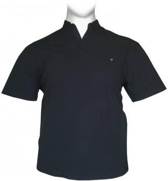  Polo πικέ μπλουζάκι ελαστικό με μεταλλικό patch και κουμπιά στον γιακά.Κομψό και ευκολοφόρετο,το μπλουζάκι αυτό θα σε ακολουθεί όλους τους ζεστούς μήνες του χρόνου. Κατασκευασμένο από εξαιρετικής ποιότητας ελαστικό πικέ ύφασμα (95% βαμβάκι,5% Elastane) που εγγυάται την άνεση στην κίνηση ενώ ταυτόχρονα το καθιστά πολύ άνετο και δροσερό ούτως ώστε να το φοράς άφοβα όσες ώρες θες μιας και η συγκεκριμένη πλέξη επιτρέπει στο δέρμα να αναπνέει αποβάλλοντας τον ιδρώτα.  