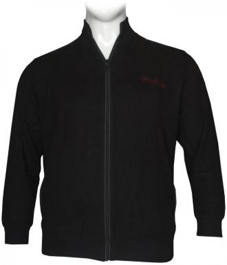 Βαμβακερή wool feel ζακέτα με κεντητές λεπτομέρειες.Μια άνετη και βολική ζακέτα που ταιριάζει με τα περισσότερα ρούχα της γκαρνταρόμπας σου. Αυτό που θα την κάνει να ξεχωρίσει και να γίνει μια καθημερινή επιλογή σου ,πέρα από την ιδιαίτερη αίσθηση αφής του υφάσματος της ,είναι το εύρος των συνδυασμών που μπορείς να κάνεις με αυτήν.Ξεχωριστό τόνο προσδίδει στο ρούχο το αντιανεμικό ύφασμα στην πατιλέτα,στο φινίρισμα του γιακά και στους ώμους. Φόρεσε την ανοιχτή πάνω από το αγαπημένο σου t-shirt και jean,συνδυάζοντας την με κάποια από τις λεπτές μακρυμάνικες μπλούζες σου και το καθημερινό πεντάτσεπο παντελόνι σου είτε ακόμα και πάνω από ένα πουκάμισο ταιριασμένο με παντελόνι τύπου Chino.Μία βολική και κομψή επιλογή ζακέτας για τις κρύες μέρες του χρόνου,που υπόσχεται να σε κρατήσει ζεστό.