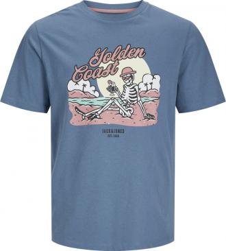 Μακό t-shirt "Elijah Tee" της Jack %26 Jones με μεταξοτυπία. Κατασκευασμένο από 100% βιολογικό βαμβακερό ύφασμα που το καθιστά πολύ άνετο και δροσερό ούτως ώστε να το φοράς άφοβα όσες ώρες θες .Μπορείς να το συνδυάσεις πολύ εύκολα με κάποιο από τα τζιν παντελόνια σου είτε με οποιαδήποτε από τις βερμούδες σου και να εντυπωσιάσεις παίζοντας με τις διχρωμίες ή την χρωματική αντίθεση που θα επιλέξεις.