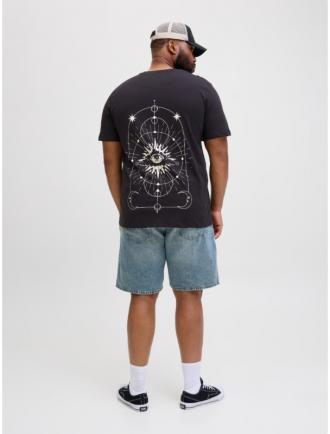 Ανανεώστε το στυλ σας με το T-shirt "Jackie Backprint" από την Jack %26 Jones – ένα κομμάτι που ξεχωρίζει για τον μοντέρνο σχεδιασμό και την αυθεντική street αισθητική. Κατασκευασμένο από ποιοτικό βαμβακερό ύφασμα, προσφέρει άνεση και διαπνοή καθ’ όλη τη διάρκεια της ημέρας. Διαθέτει μεταξοτυπία στο στήθος και εντυπωσιακό print στην πλάτη, δίνοντας έναν ιδιαίτερο χαρακτήρα στο outfit σας, ιδανικό για casual εμφανίσεις με urban διάθεση. Χαρακτηριστικά: Κανονική γραμμή Στρογγυλή λαιμόκοψη Μεταξοτυπία στο μπροστινό μέρος Μεγάλο print στην πλάτη 100% βαμβάκι 