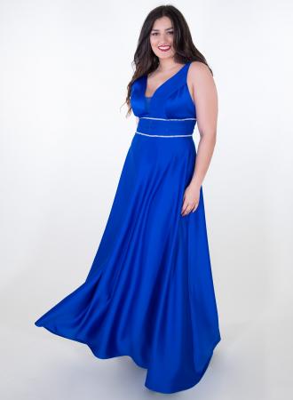 Το φόρεμα μπορεί να συνδυαστεί με εσάρπα.Σύνθεση:100% Pol.Χρώμα:Μπλε ρουάΜανίκια:ΑμάνικοΕλληνικής Κατασκευής 
