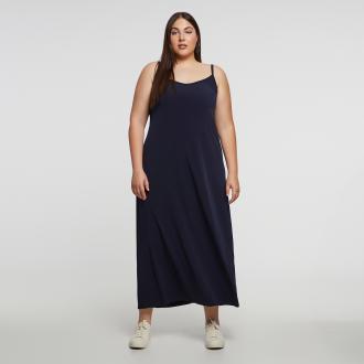  ● Απαλό super-jersey ύφασμα ● Λεπτή τιράντα ● Maxi γραμμή Μήκος (κέντρο της πλάτης): 117 εκ. 94%POLYESTER 6%ELASTANE Made in Greece
