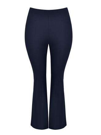  Με μοντέρνα προσέγγιση στο κλασικό στιλ, αυτό το παντελόνι καμπάνα αναδεικνύει τη σιλουέτα χωρίς να στερεί την άνεση. Το ύφασμα βισκόζης αγκαλιάζει όμορφα το σώμα, δημιουργώντας μία σικ γραμμή που φοριέται από το πρωί μέχρι το βράδυ. ● Υψηλής ποιότητας ύφασμα: βισκόζη για απαλότητα, πολυαμίδη για αντοχή και ελαστάνη για απόλυτη ελαστικότητα και άνεση κινήσεων ● Γραμμή καμπάνα που κολακεύει τη σιλουέτα και χαρίζει ύψος ● Στενή εφαρμογή που αγκαλιάζει το σώμα και κολακεύει τη σιλουέτα ● Ελαστική μέση για σταθερή και άνετη εφαρμογή ● Κομψό design, ιδανικό για επαγγελματικές ή βραδινές εμφανίσεις ● Ευέλικτο κομμάτι που συνδυάζεται εύκολα με πουκάμισα, πλεκτά ή σακάκια Μήκος (εσωτερική ραφή): 82 εκ. 68%VISCOSE 27%POLYAMIDE 5%ELASTANE 