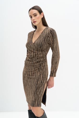Φόρεμα αμπιγιέ κρουαζέ με στρας και σκίσιμο στο πλάι. 94% polyester 6% spandex