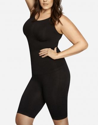 Ελαστικό σορτς, σε Plus Size γραμμή, με μοντέρνο σχεδιασμό, κατασκευασμένο, από εξαιρετικής ποιότητας, συνθετικό μείγμα.Σύνθεση: 82% Πολυαμίδιο, 18% Ελαστάνη.
