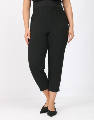 Κάπρι, ελαστικό παντελόνι. ΣΥΝΘΕΣΗ: 62%COT 33%PA 5%EL